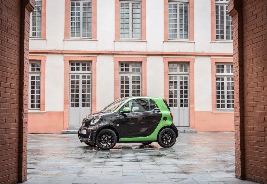  Smart ForTwo Prime Coupe Electric Drive 2017 года  (фото 47 из 48)